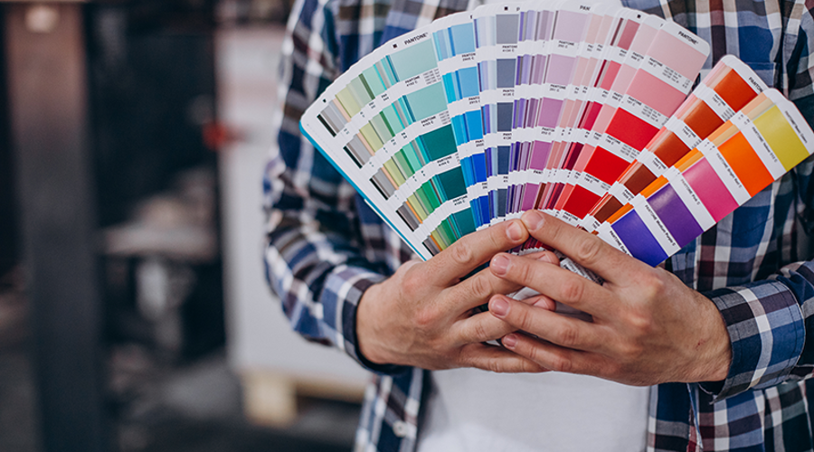 کاربردها: از کسب‌وکارهای کوچک تا صنایع بزرگ